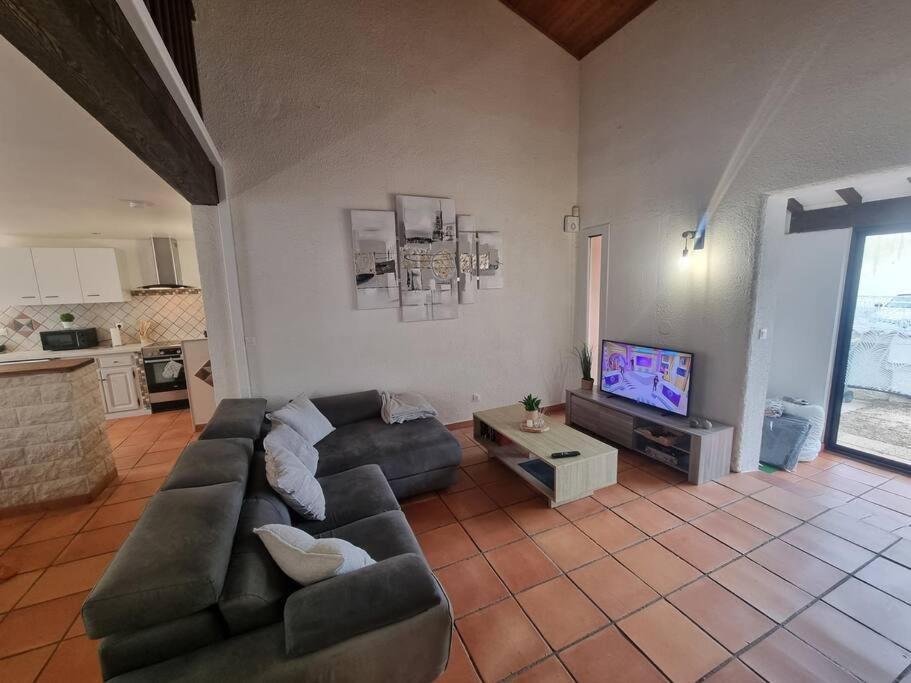 Jolie Villa Piscine A 15 Min Du Barcares Салс-льо-Шато Екстериор снимка