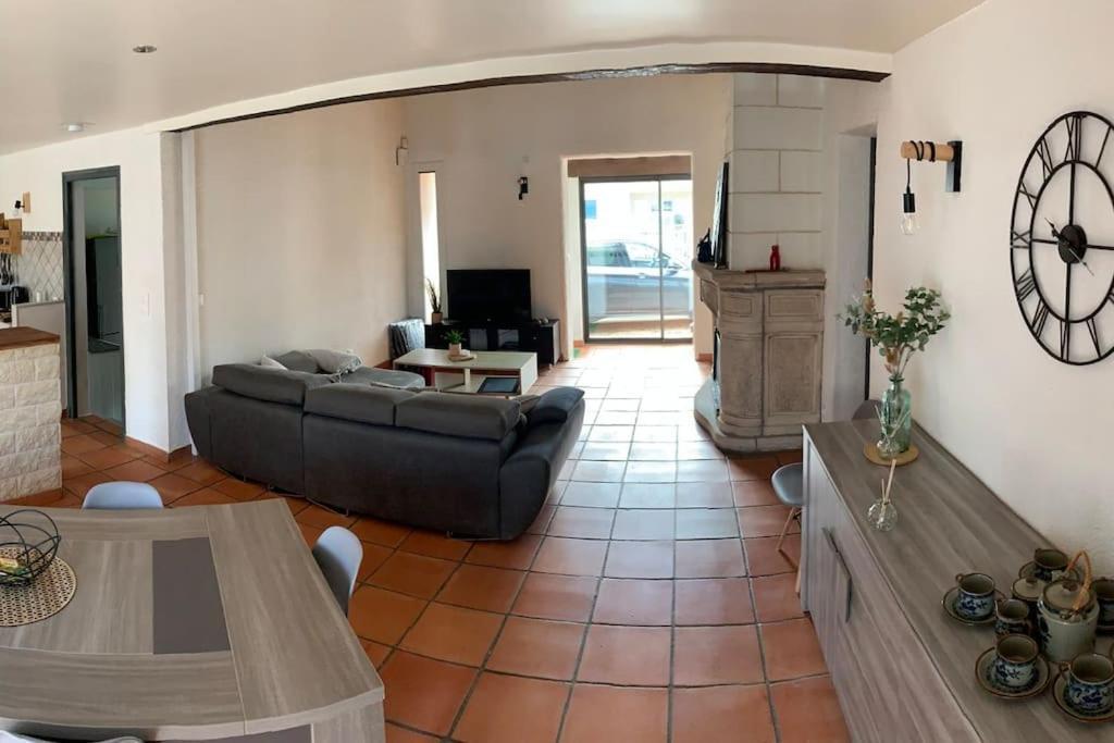 Jolie Villa Piscine A 15 Min Du Barcares Салс-льо-Шато Екстериор снимка