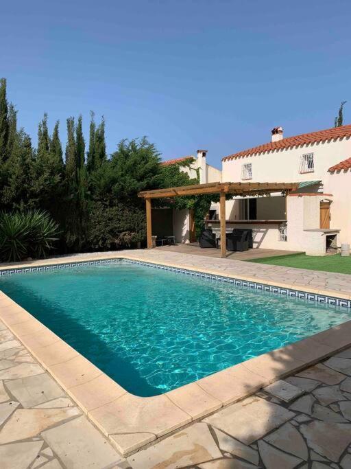 Jolie Villa Piscine A 15 Min Du Barcares Салс-льо-Шато Екстериор снимка
